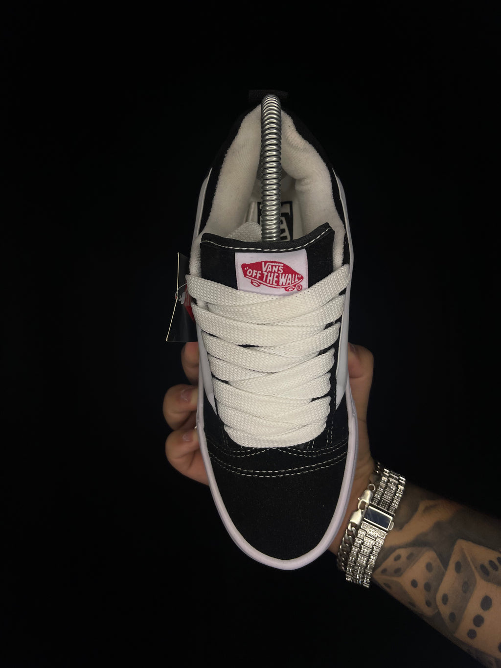 Vans Knu School