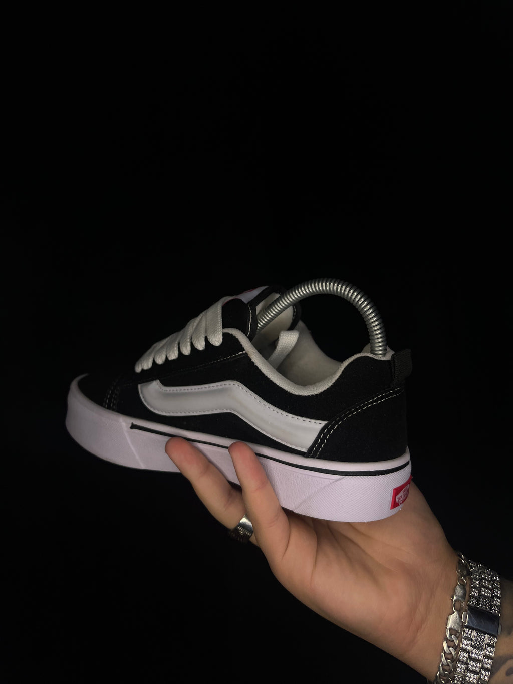 Vans Knu School